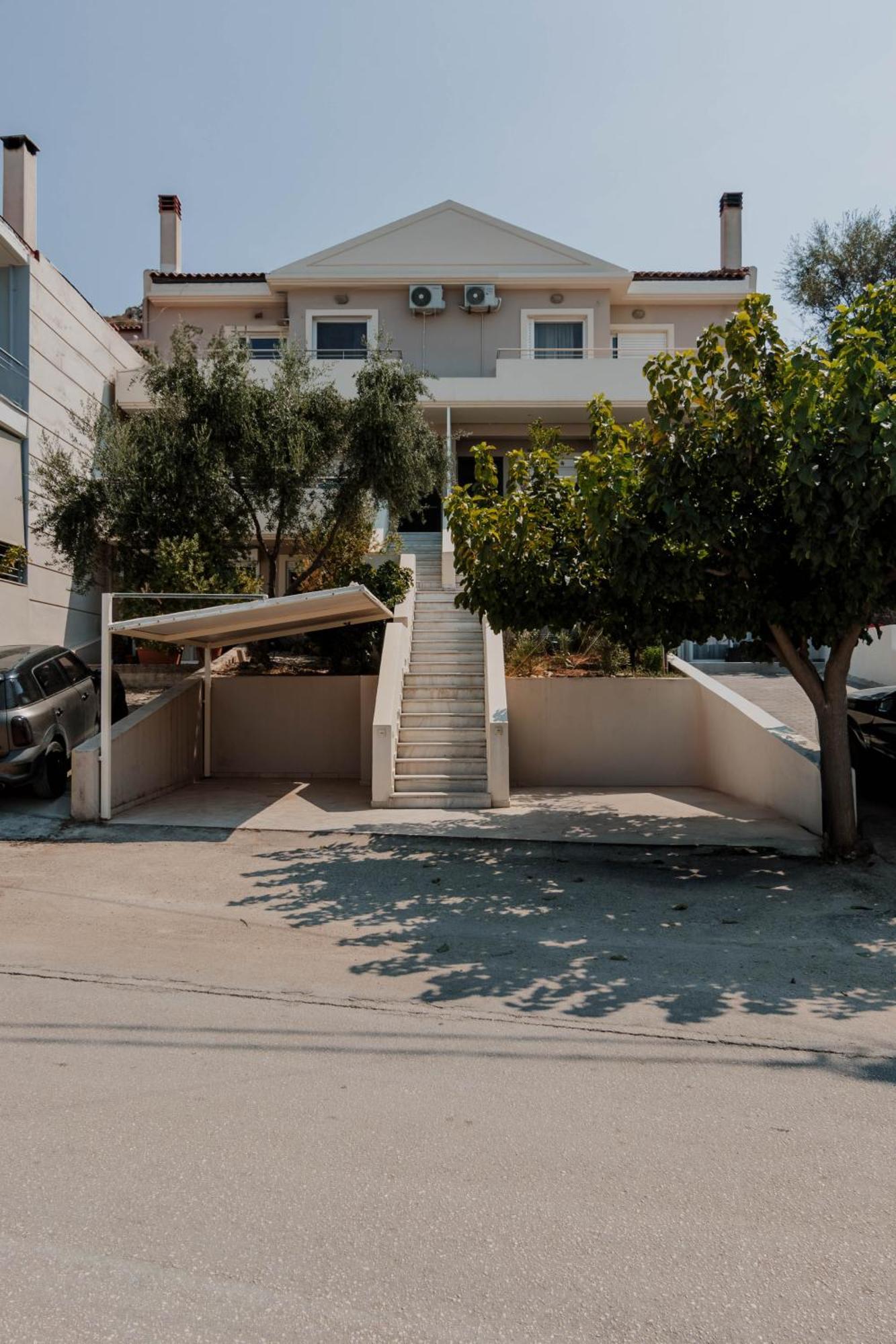 Elia House וילה נאפפליו