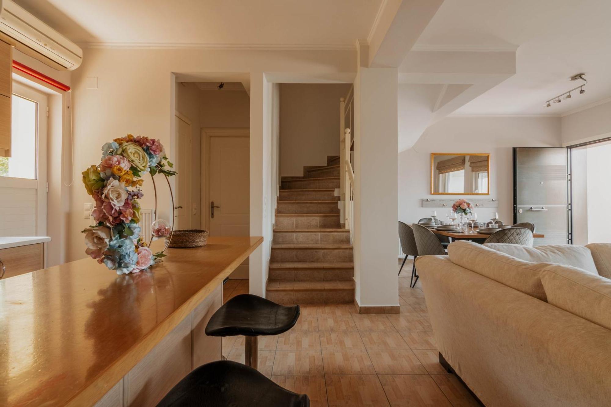Elia House *